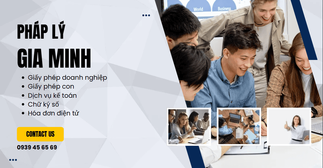 Khách hàng mua sắm tại cửa hàng tạp hóa