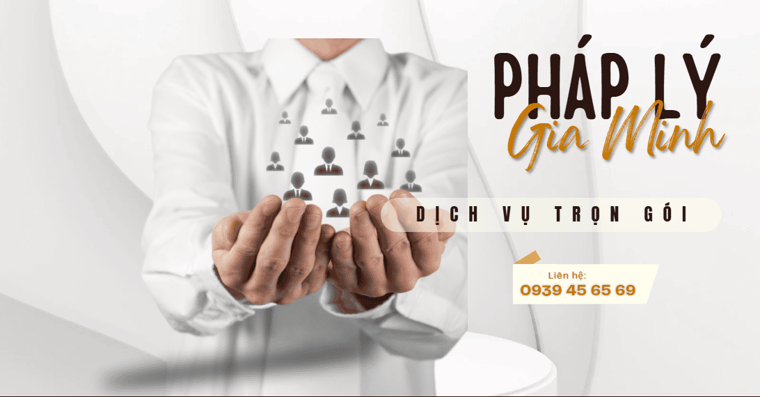 Người dân đến làm thủ tục thuế