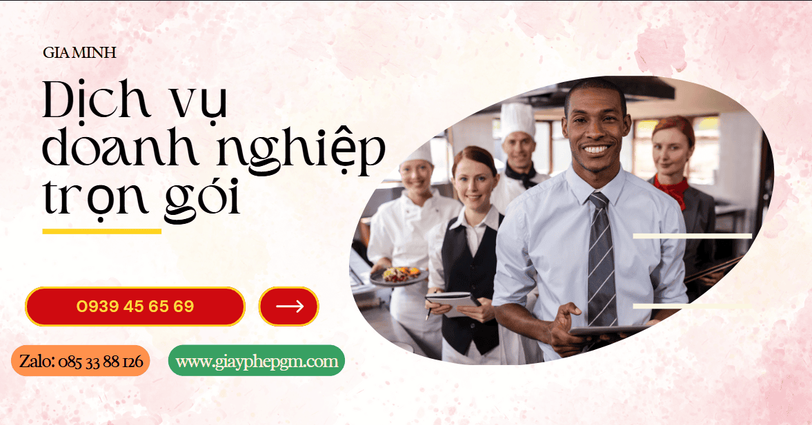 Người dân nộp hồ sơ thuế