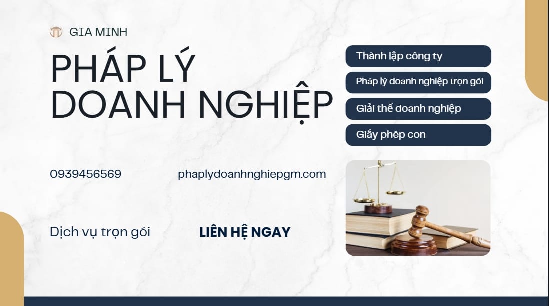 Người dân nộp hồ sơ thuế tại đội thuế liên huyện